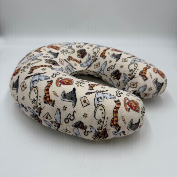 Wizarding World Harry Potter Neck Pillow Travel Airplane Glasses Books Broom Owl - Picture 2 of 9